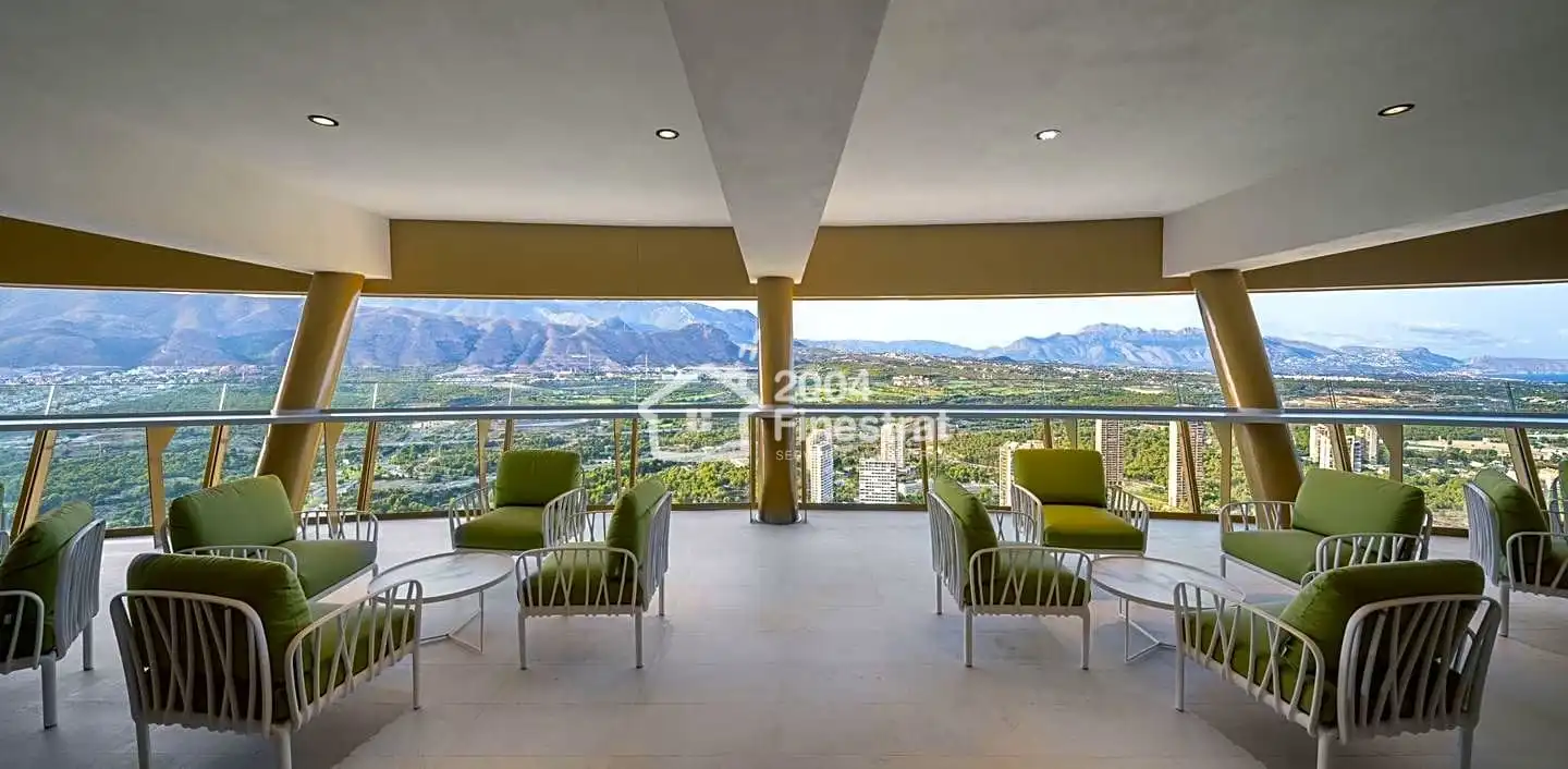 Terrasse von Wohnungen zum Verkauf in Benidorm mit Klimaanlage, Terrasse und Gemeinschaftspool