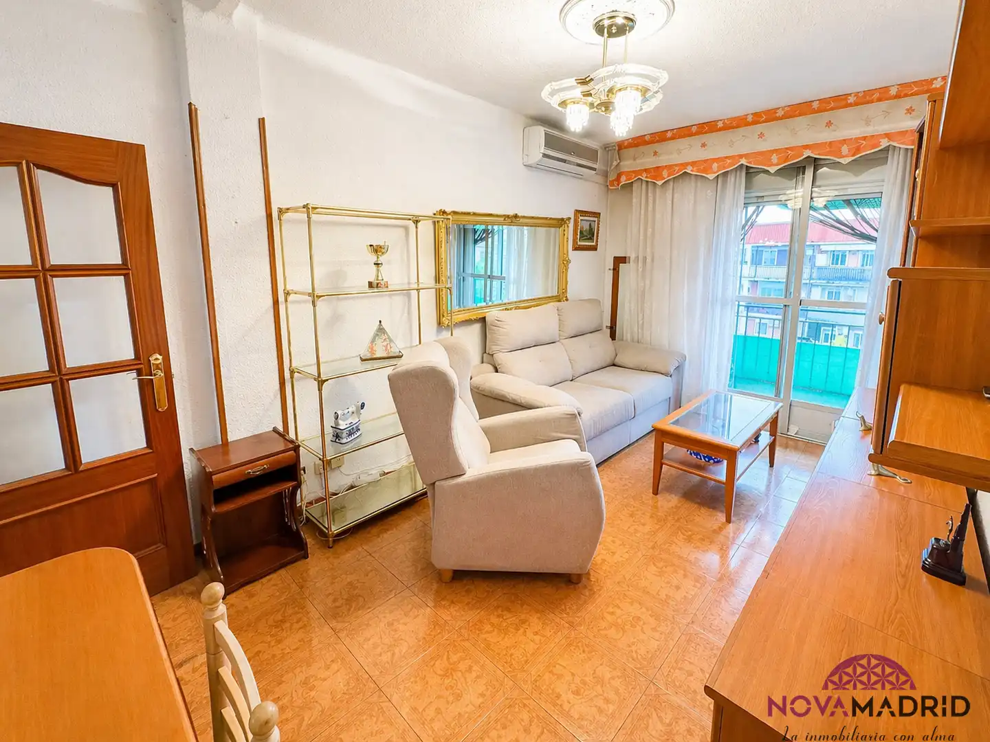 Piso en venta en C/Presa, Montserrat - Parque Empresarial