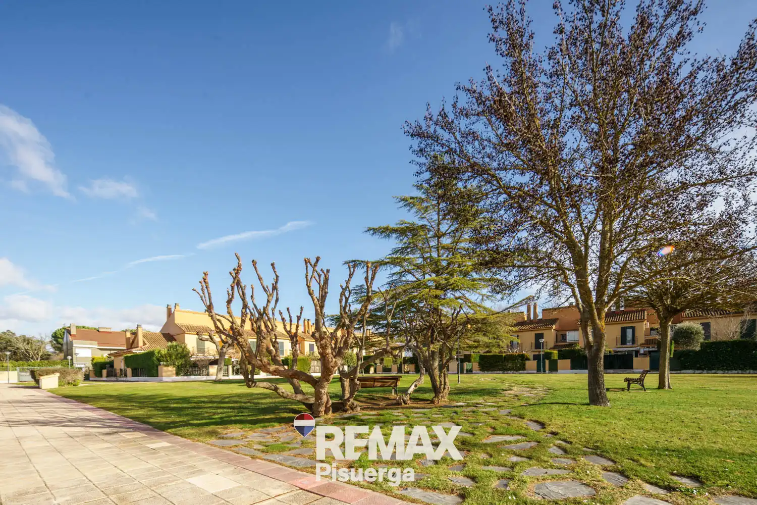 Jardín de Casa o chalet en venta en Simancas con Calefacción, Terraza y Trastero