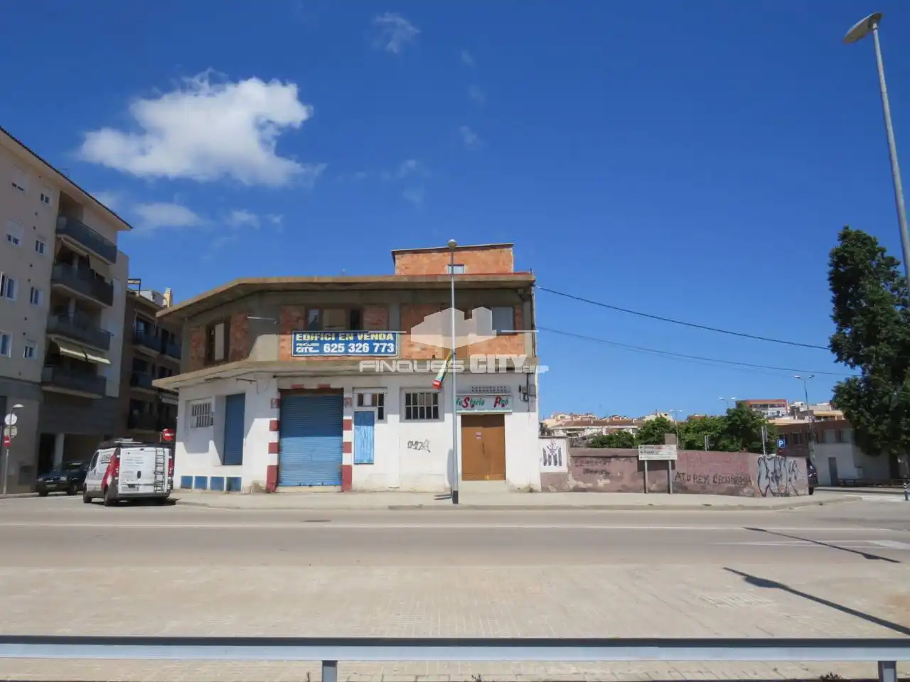 Vista exterior de Edificio en venta en Pineda de Mar