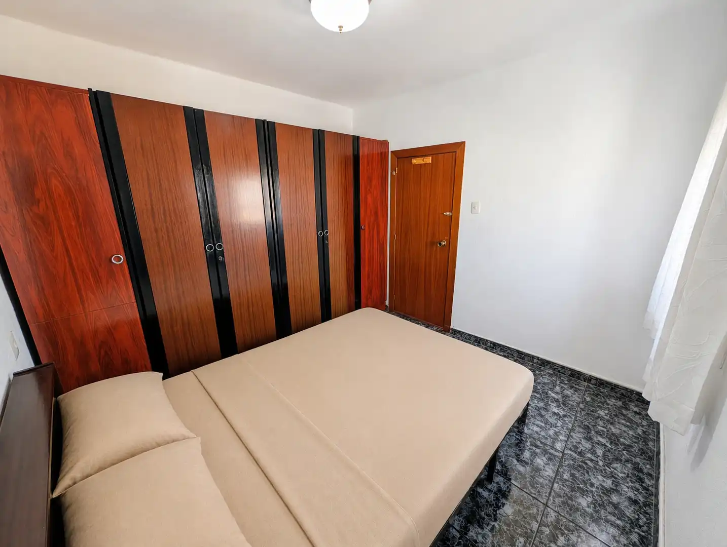 Bedroom of Flat for sale in Cornellà de Llobregat  with Furnished and Alarm