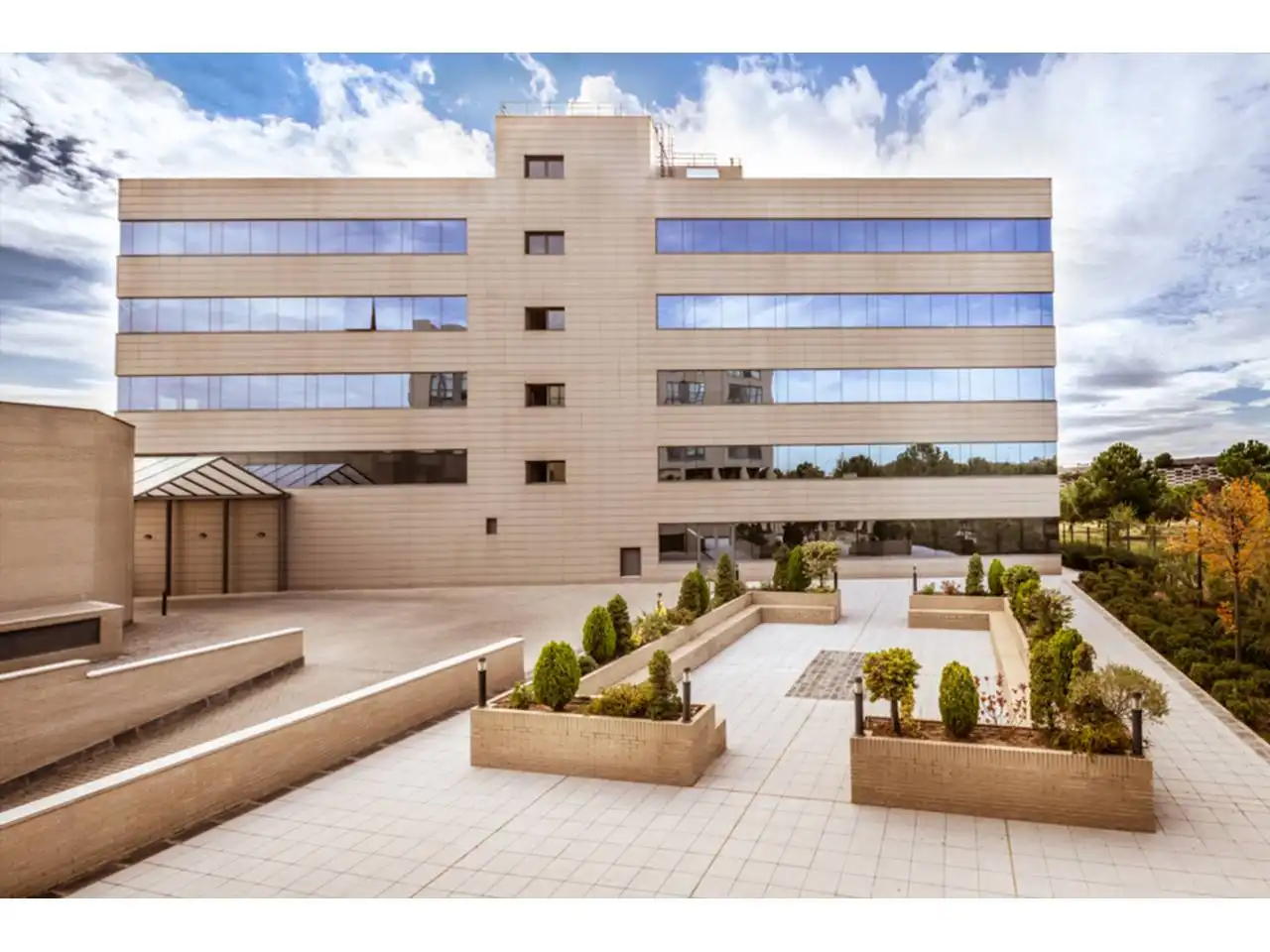Vista exterior de Oficina de alquiler en  Madrid Capital con Aire acondicionado y Calefacción