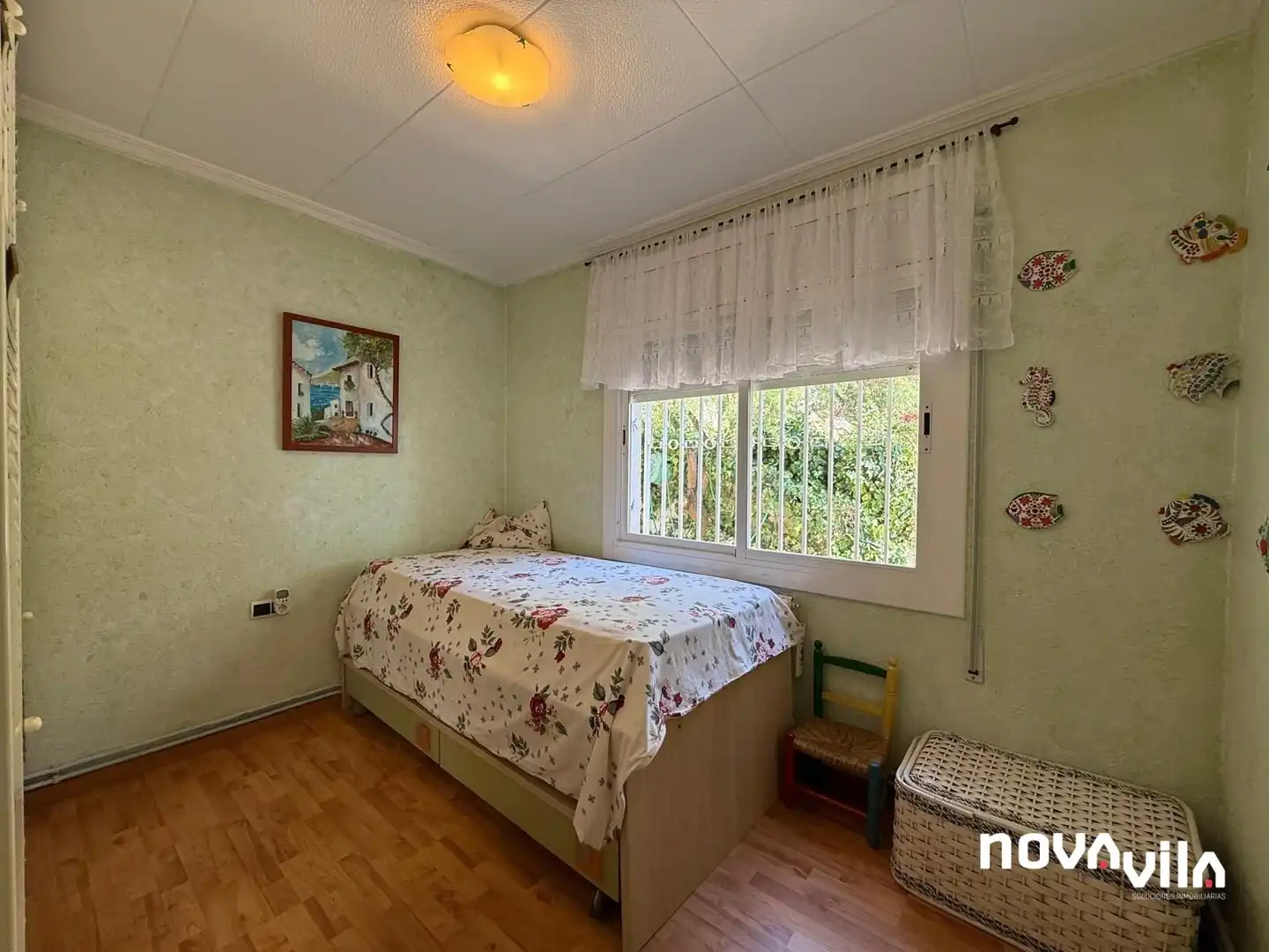 Bedroom of Houses for sale in Pineda de Mar  with Parquet flooring