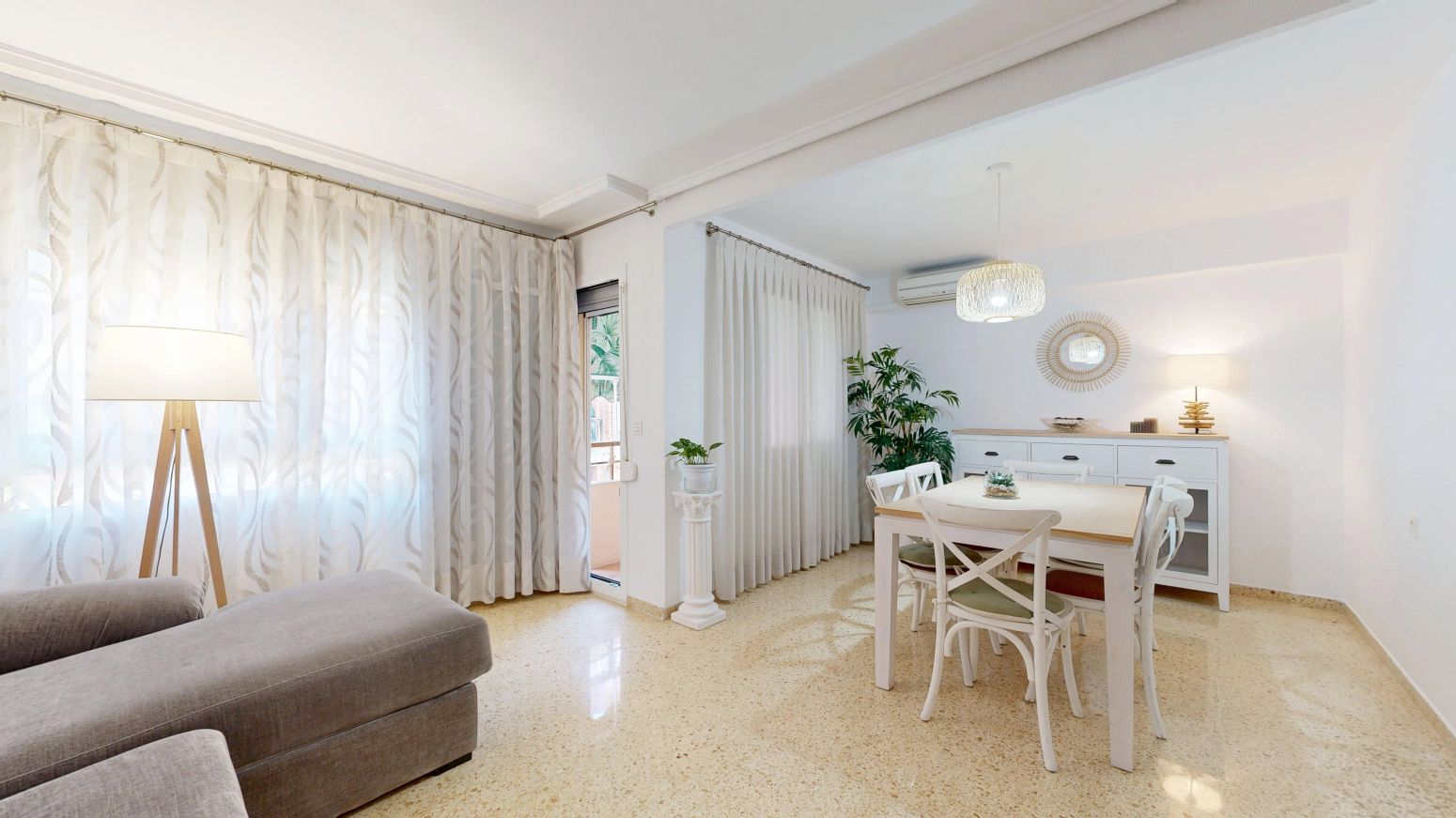Flat for sale in Valencia - CL DOMENEC GOMEZ, Torrefiel