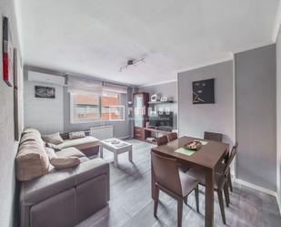 Sala d'estar de Pis en venda en  Madrid Capital amb Aire condicionat i Calefacció