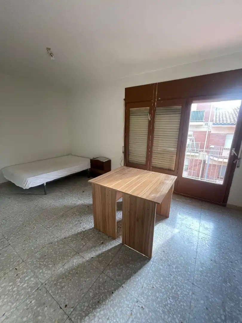 Habitación de Piso en venta en Manlleu con Calefacción y Balcón