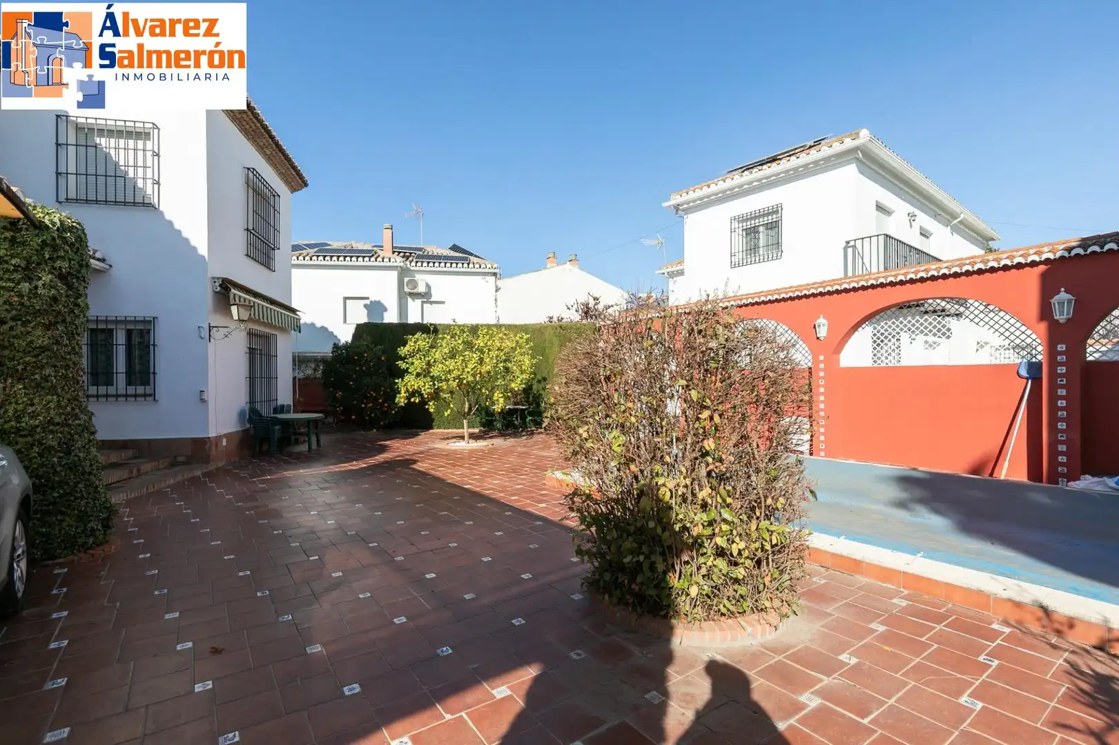 Jardí de Casa o xalet en venda en Granada
