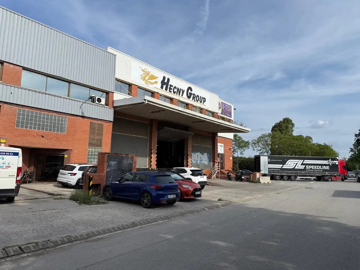 Industrial buildings for rent in Vinyets - Molí Vell
