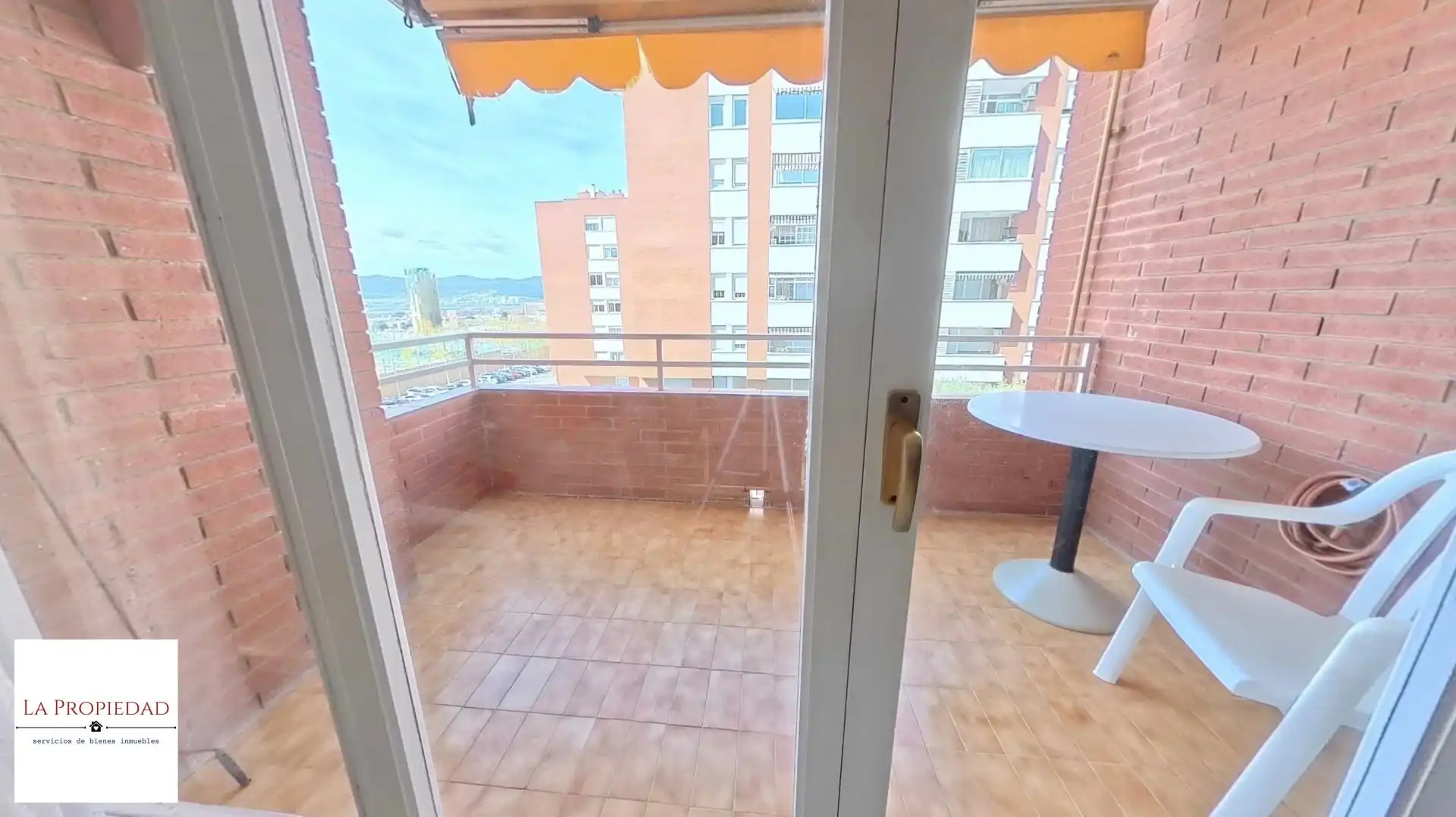 Flat with lift for sale in d'Antoni Gaudí, imagen 3