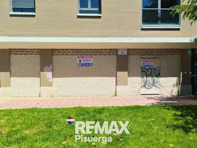 Local comercial en Venta en Calle Rector Hipólito Durán, 17 en San Pedro Regalado