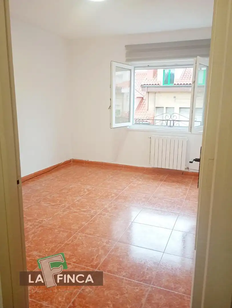 Schlafzimmer von Wohnung zum Verkauf in Llanera mit Heizung