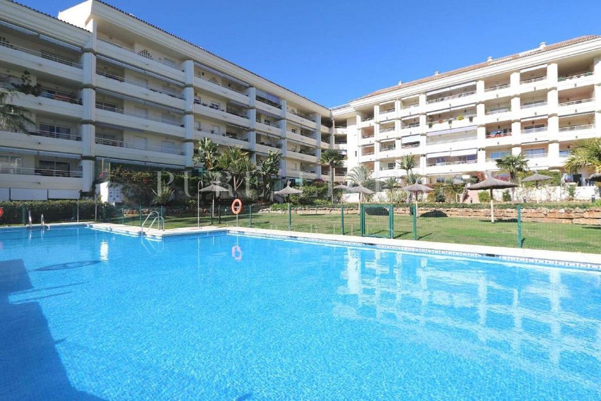 Piscina de Apartamento en venta en Marbella con Aire acondicionado, Terraza y Piscina