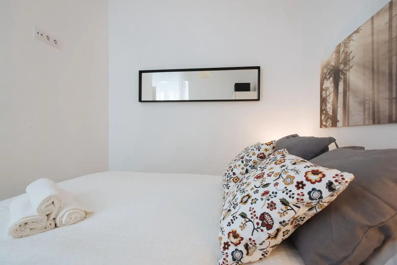 Bedroom of Detached homes for sale in Sevilla  with Air Conditioner, Heating and Private garden