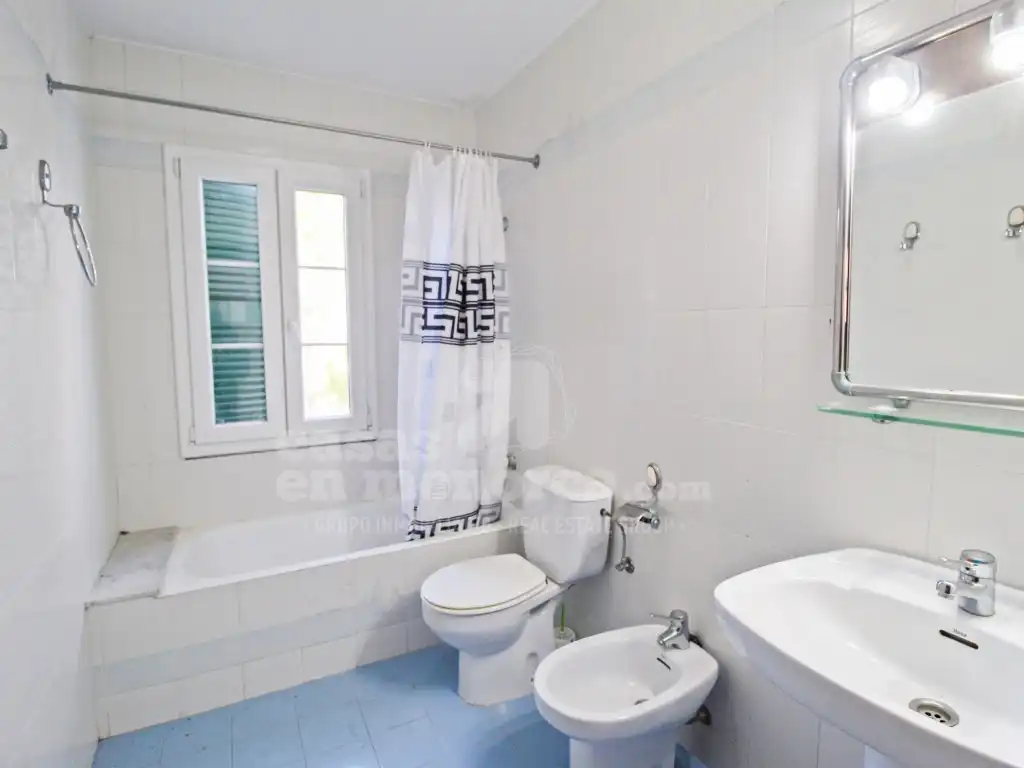 Baño de Finca rústica en venta en Ferreries con Aire acondicionado, Calefacción y Jardín privado