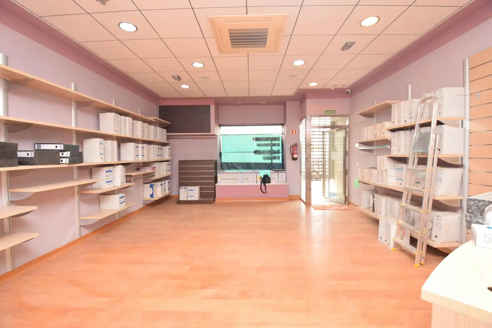 Local comercial en venda a El Ejido Ciudad