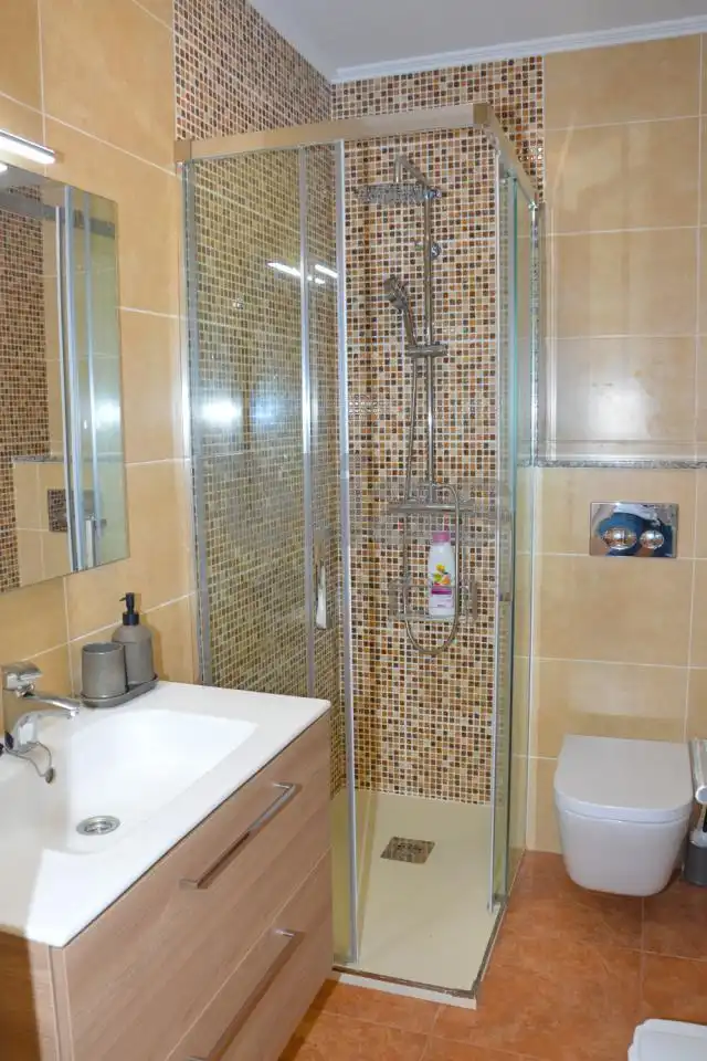 Bathroom of Flat for sale in Camariñas  with Storage room, Furnished and Balcony