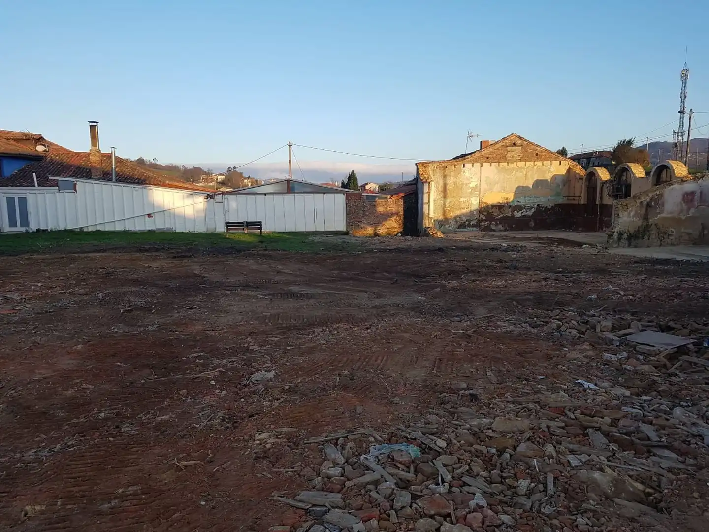 Residencial en venda a La Felguera