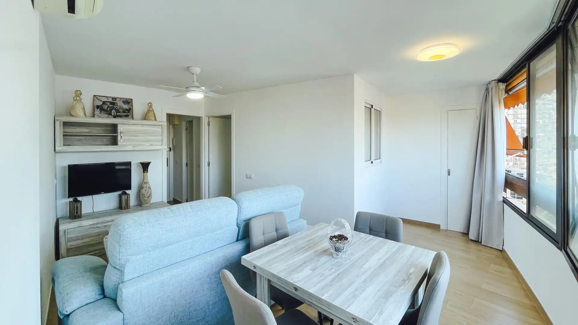 Living room of Apartments for rent in Benidorm  with Private garden and Community pool