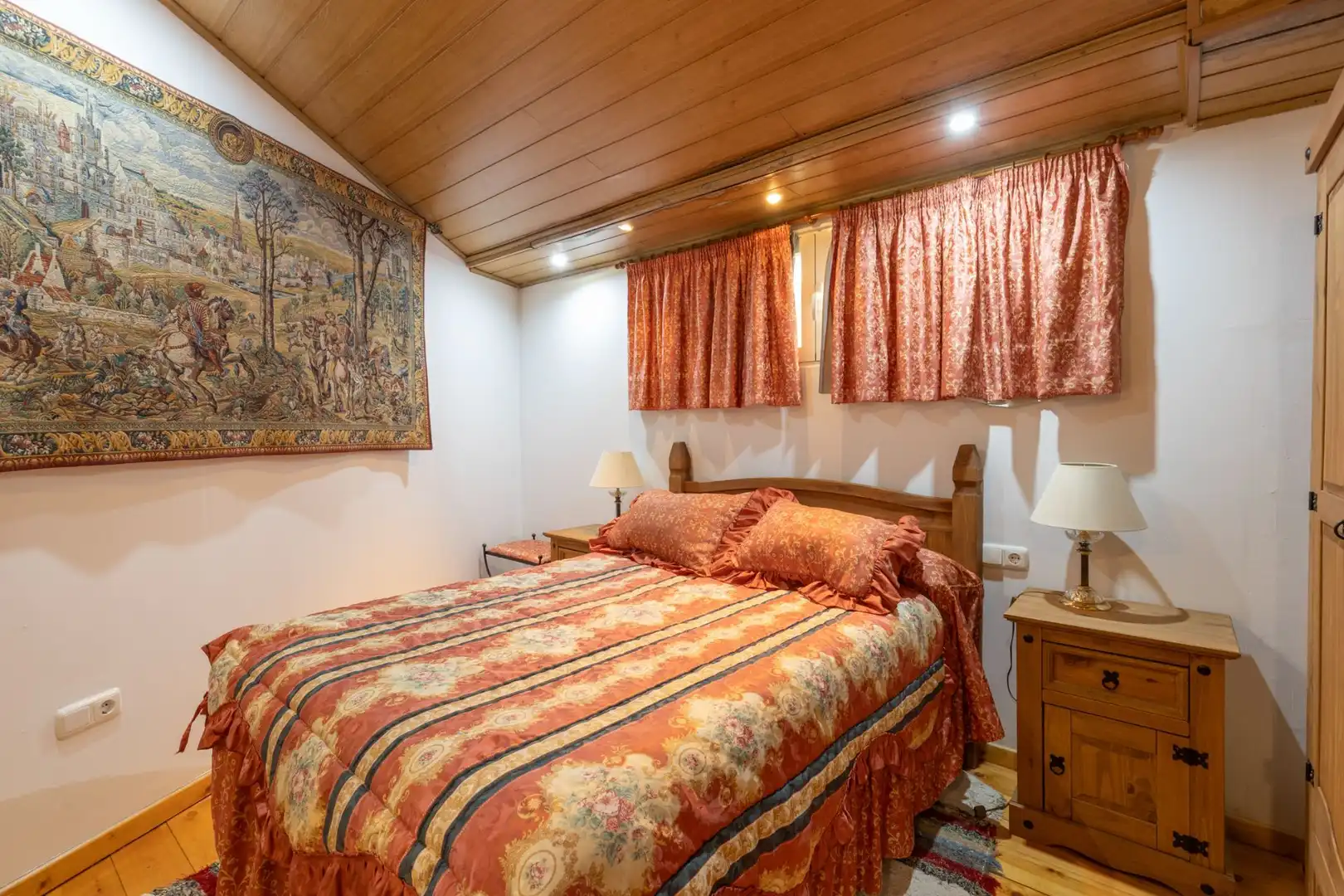 Habitación de Casa o chalet en venta en Sierra Nevada con Calefacción, Trastero y Amueblado