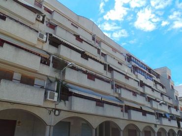 Wohnung mit Balkon zum Verkauf in Plaza de la Libertad 3