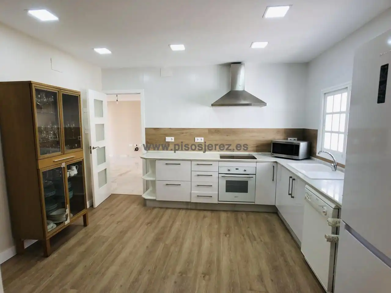 Kitchen of Houses for sale in Jerez de la Frontera  with Air Conditioner, Private garden and Terrace
