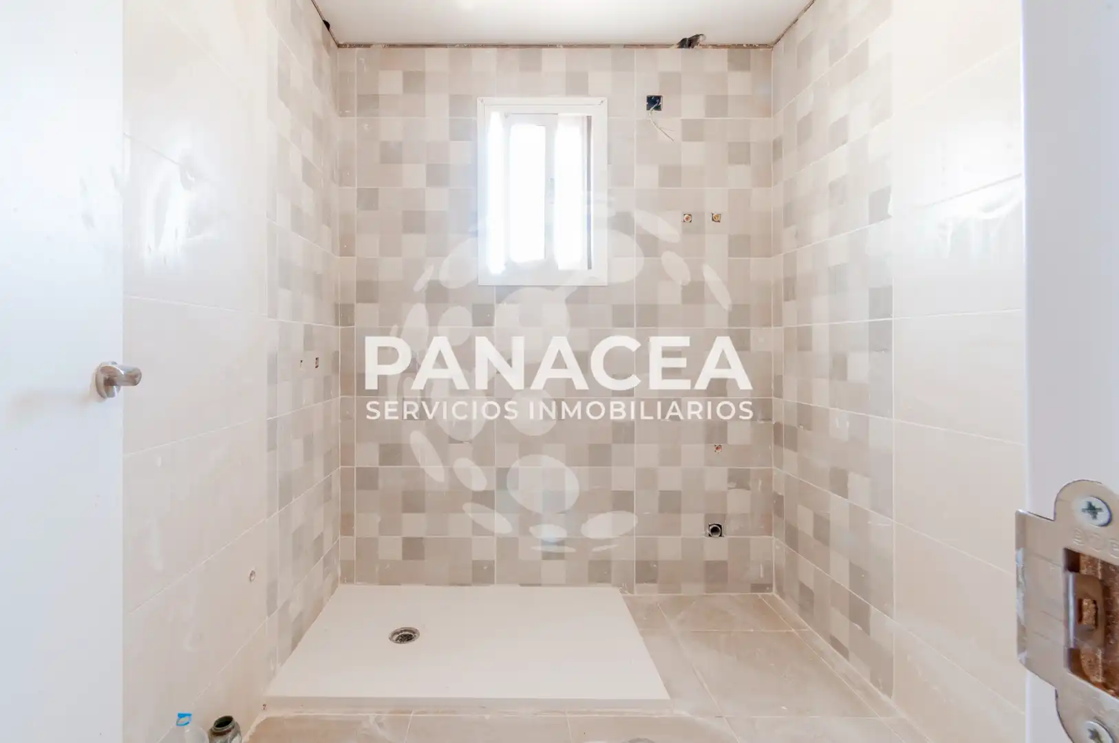 Baño de Piso en venta en Vícar con Amueblado, Balcón y Piscina comunitaria