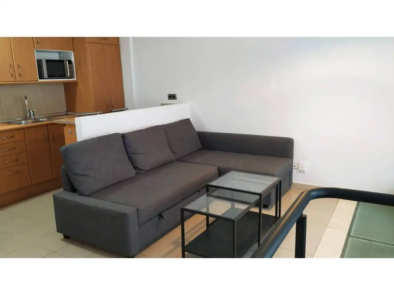 Living room of Study for rent in Sant Cugat del Vallès  with Community pool