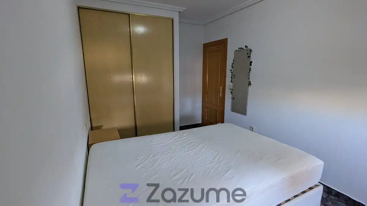 Habitación de Piso de alquiler en Murcia con Aire acondicionado, Calefacción y Terraza