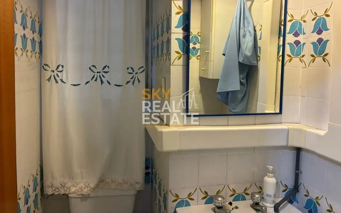 Bathroom of Flat for sale in Silla  with Air Conditioner and Balcony