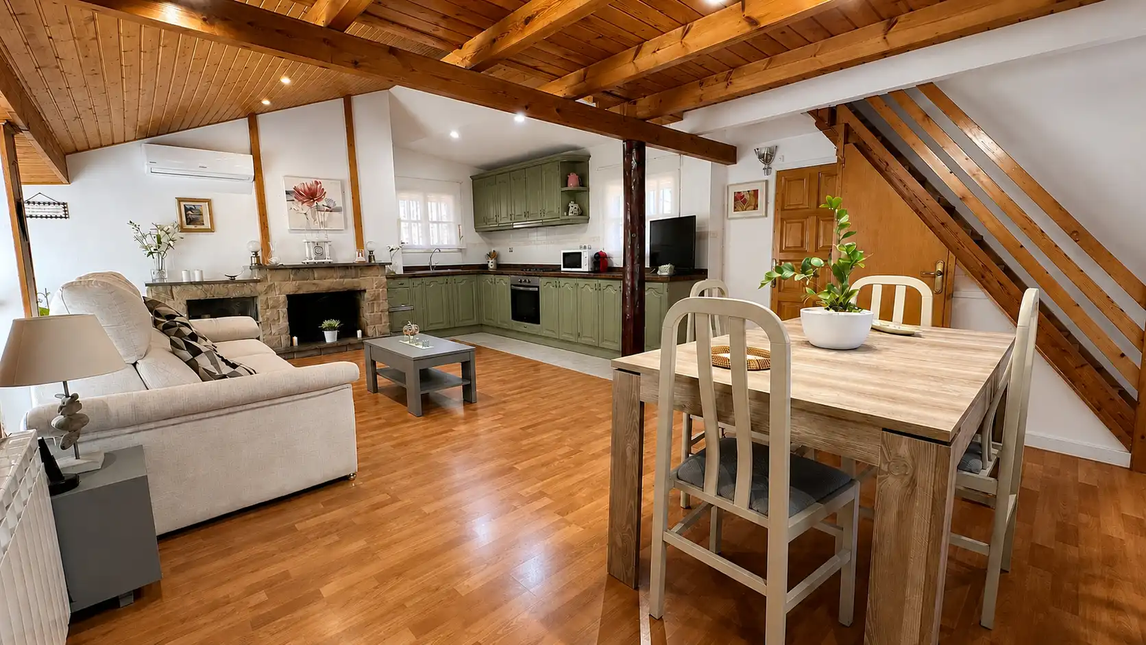 Cocina de Casa o chalet en venta en Rubí con Aire acondicionado, Calefacción y Jardín privado