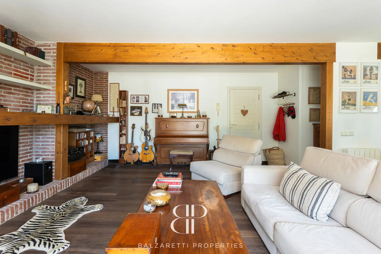 Living room of Houses for sale in Vallromanes  with Air Conditioner, Heating and Private garden