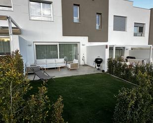 Terrassa de Casa adosada en venda en Estepona amb Jardí privat, Terrassa i Piscina