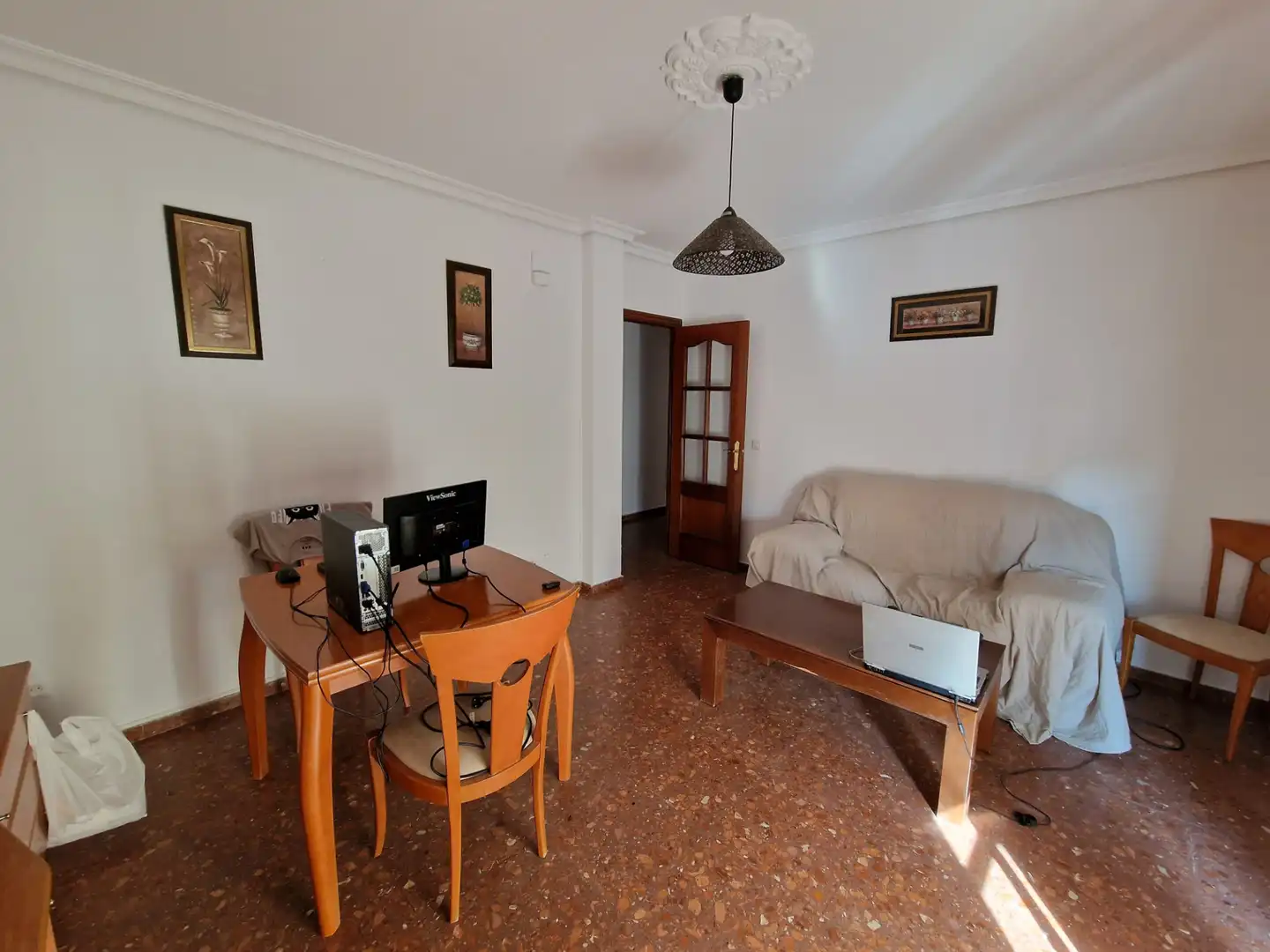 Sala de estar de Piso en venta en Fernán-Núñez con Aire acondicionado, Terraza y Trastero