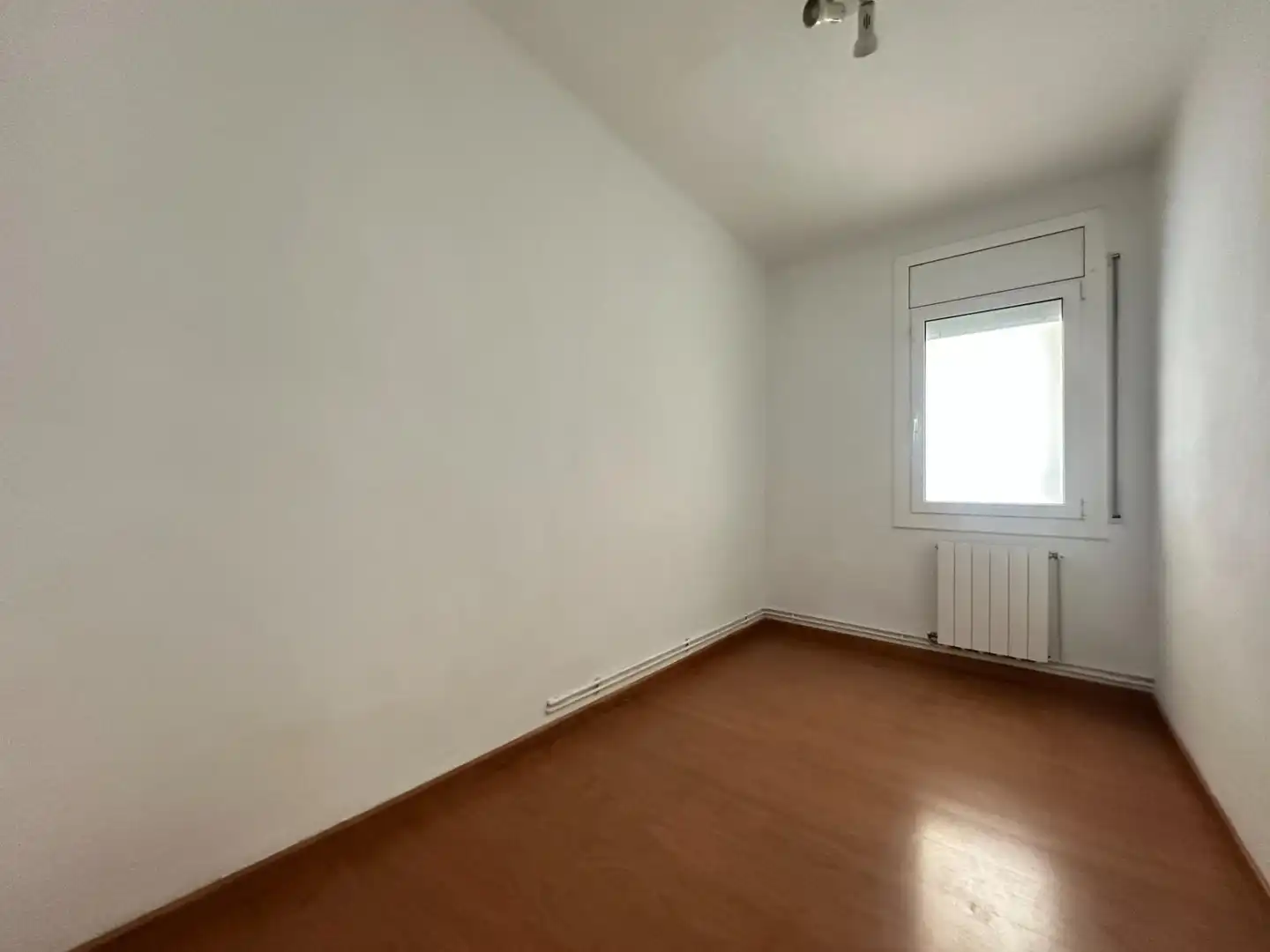 Habitación de Piso en venta en Terrassa con Calefacción, Balcón y Alarma