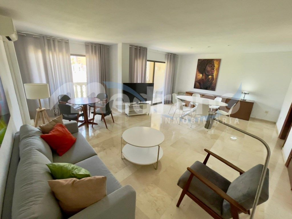 Flat to rent in Plaza Ss.Mm.Los Reyes De España, Centro Urbano