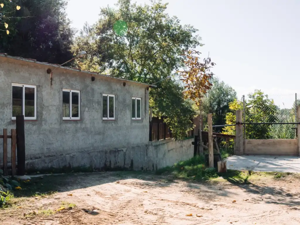 Vista exterior de Finca rústica en venda en Rubí