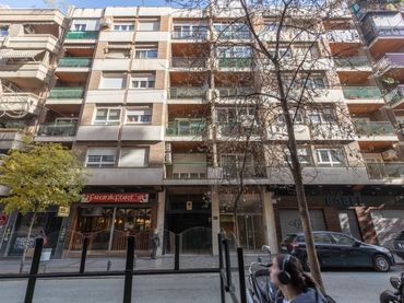 Pis amb balcó en venda a PEDRO ANTONIO DE ALARCON