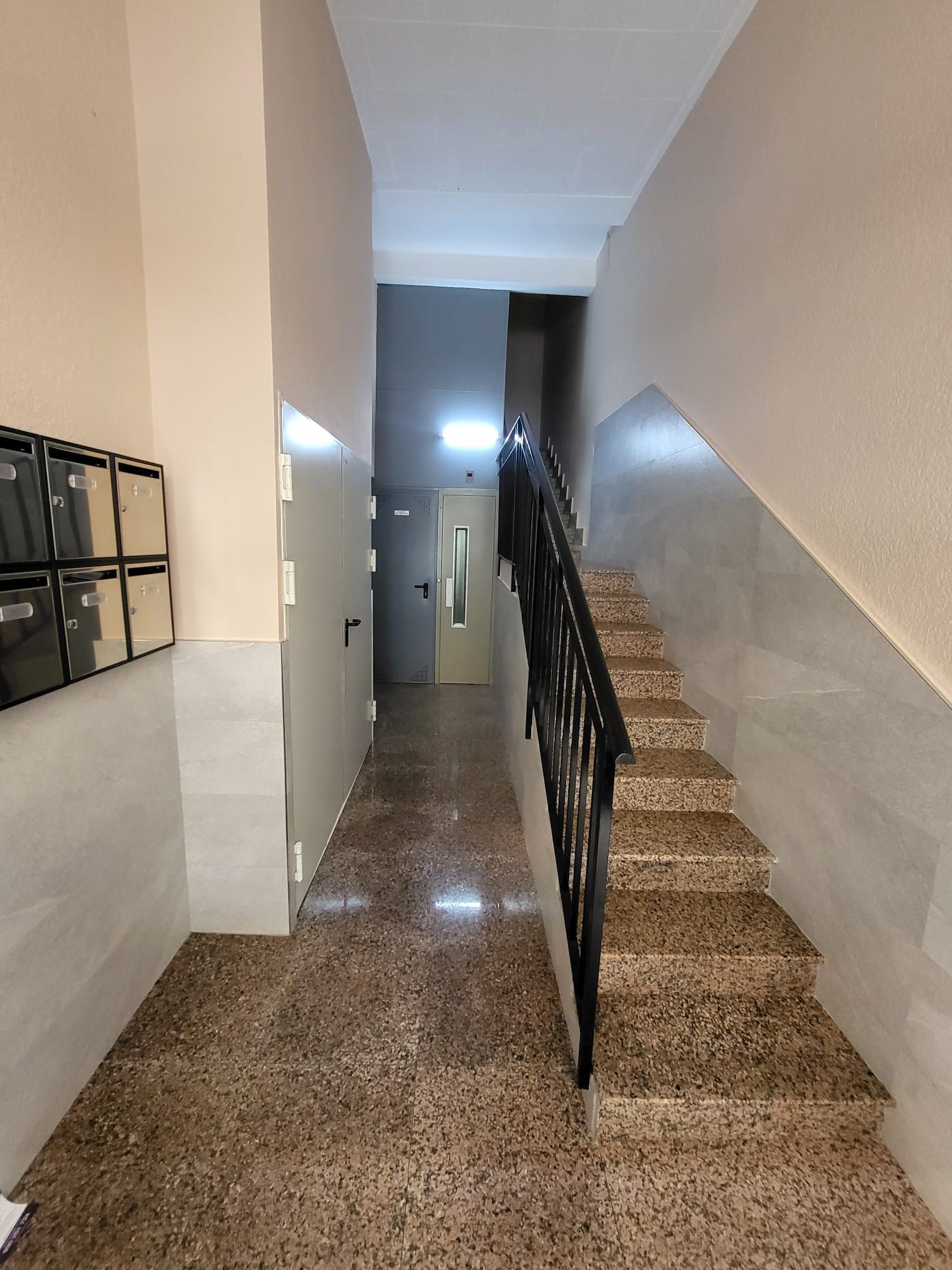 Flat for sale in  Zaragoza Capital  with Air Conditioner and Heating
