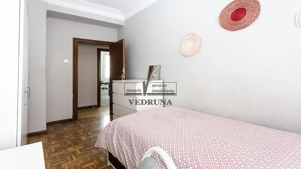 Habitación de Piso de alquiler en Zaragoza con Calefacción, Terraza y Horno