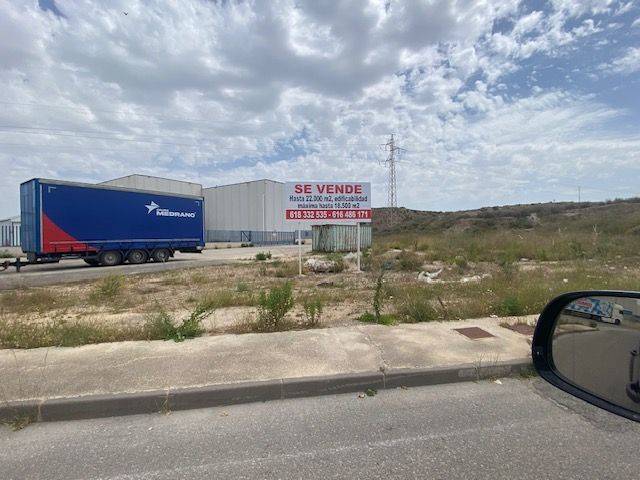 Terreno industrial en Venta en Calle Blanca, 12 en Los Vientos- Casa Ros