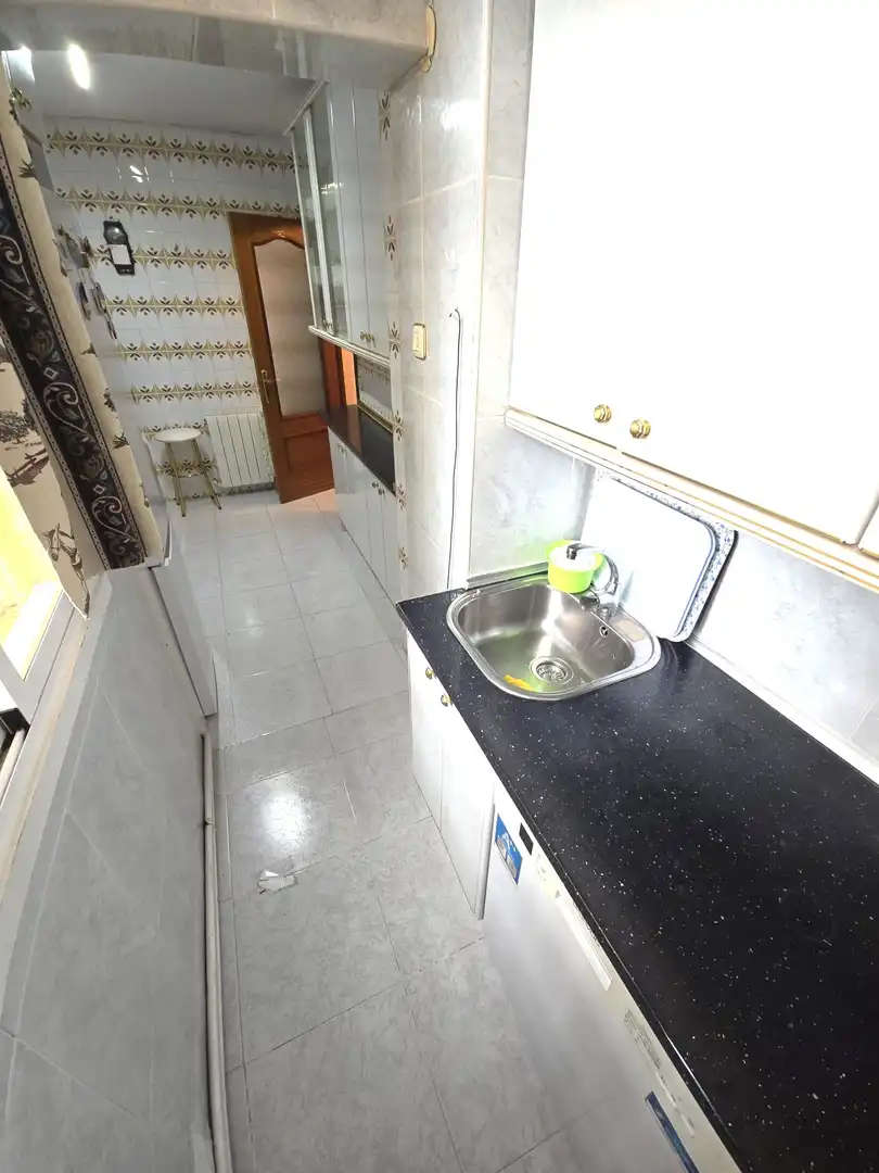 Kitchen of Flat for rent in Cáceres  with Air Conditioner, Heating and Terrace