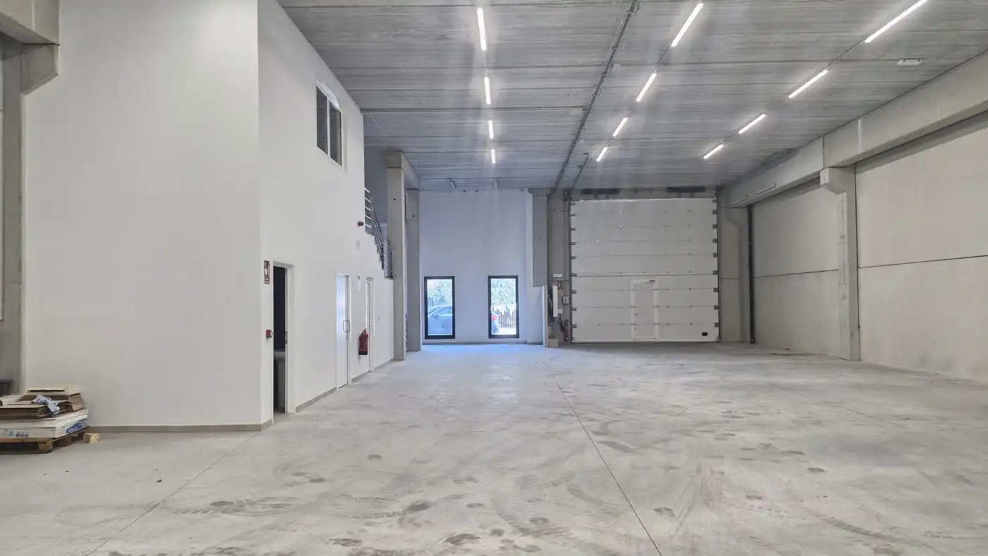 Nave industrial en alquiler en P.I. Veigadaña, Mos, Pontevedra
