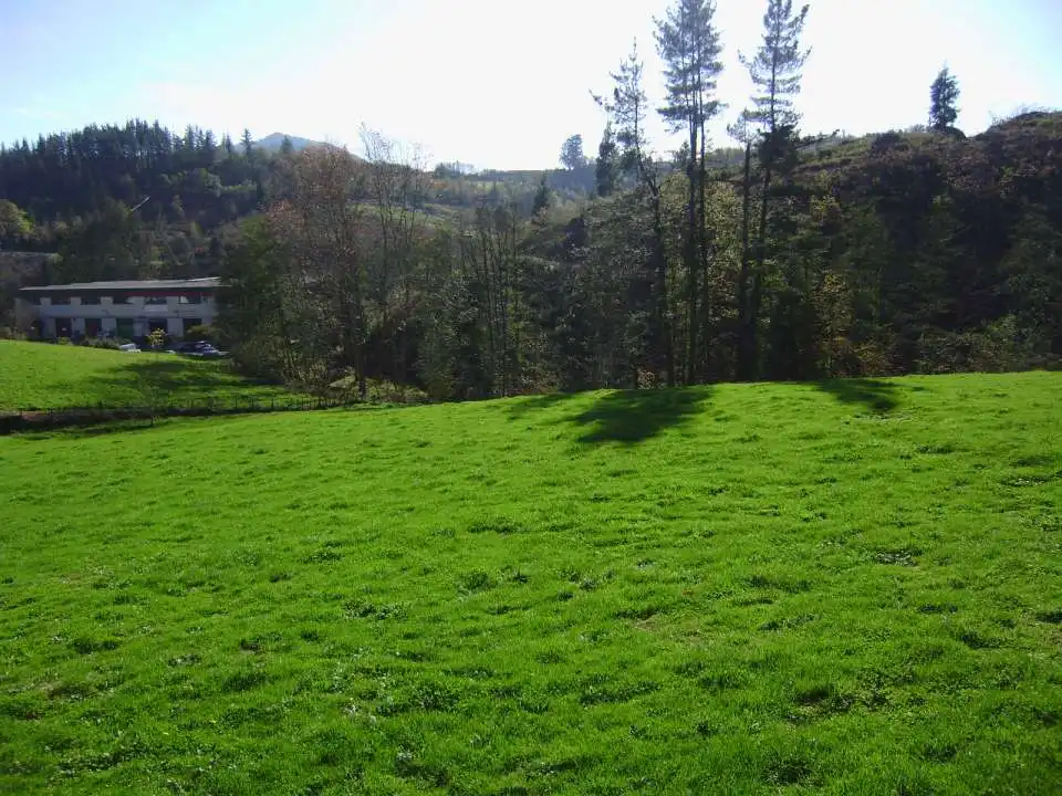 Gebäude zum Verkauf in Mallabia