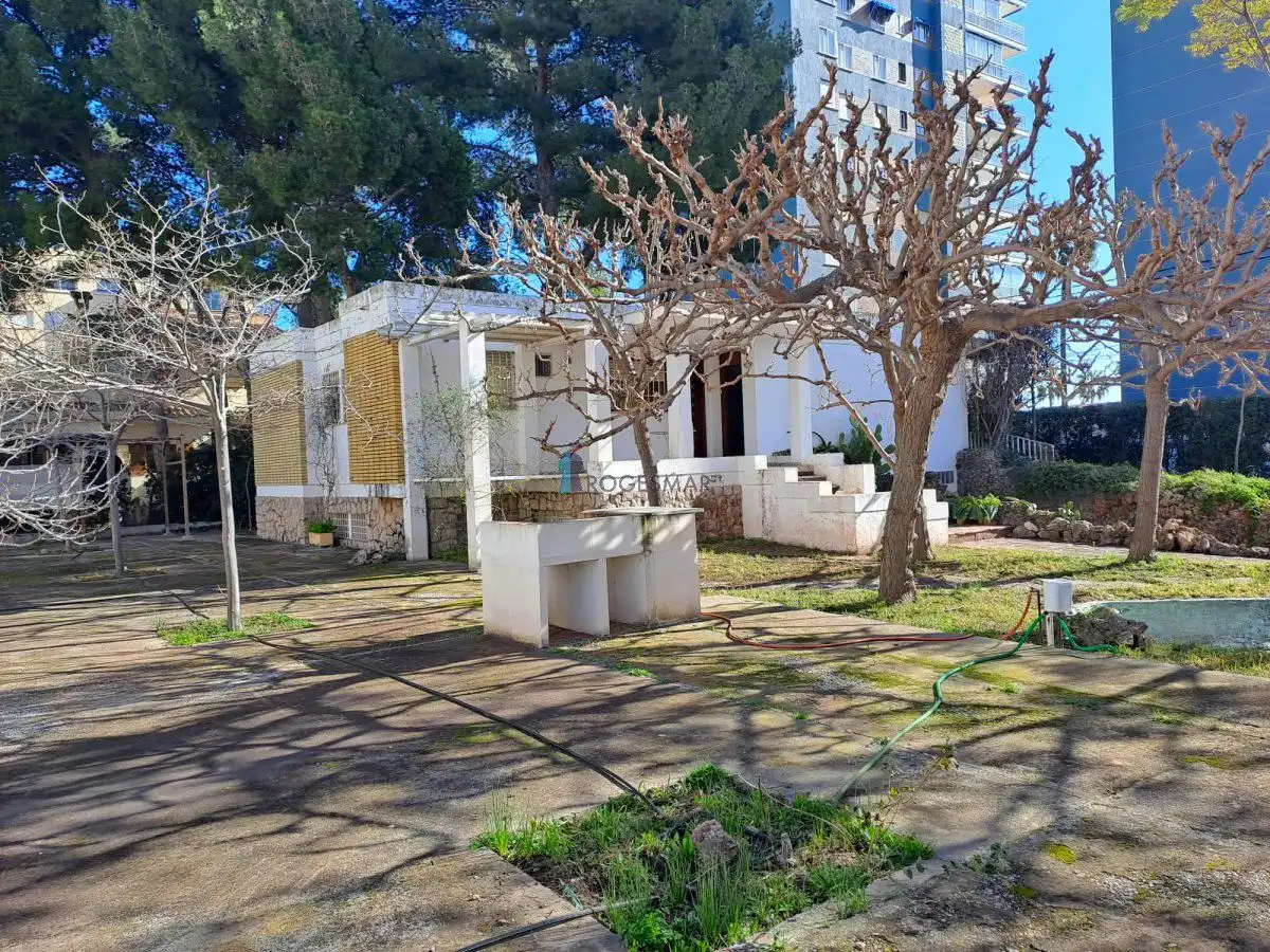 Detached house for sale in Carrer Astoria, imagen 4