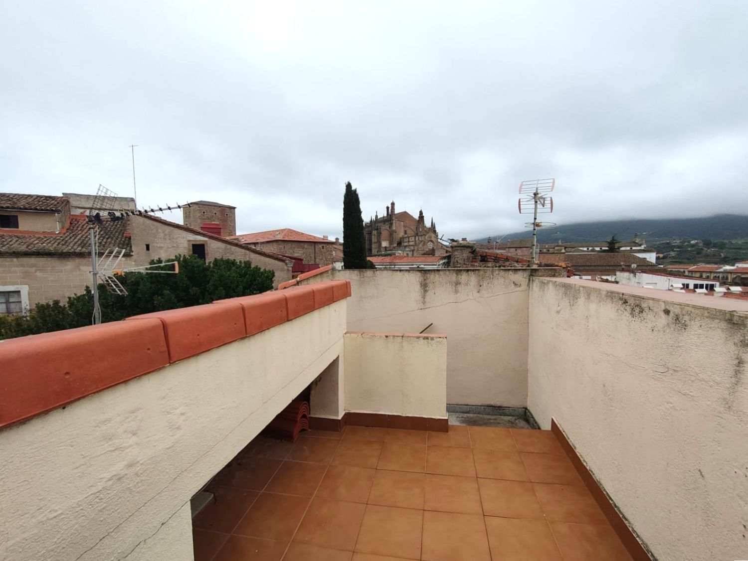 Terrassa de Casa o xalet en venda en Plasencia amb Aire condicionat i Terrassa