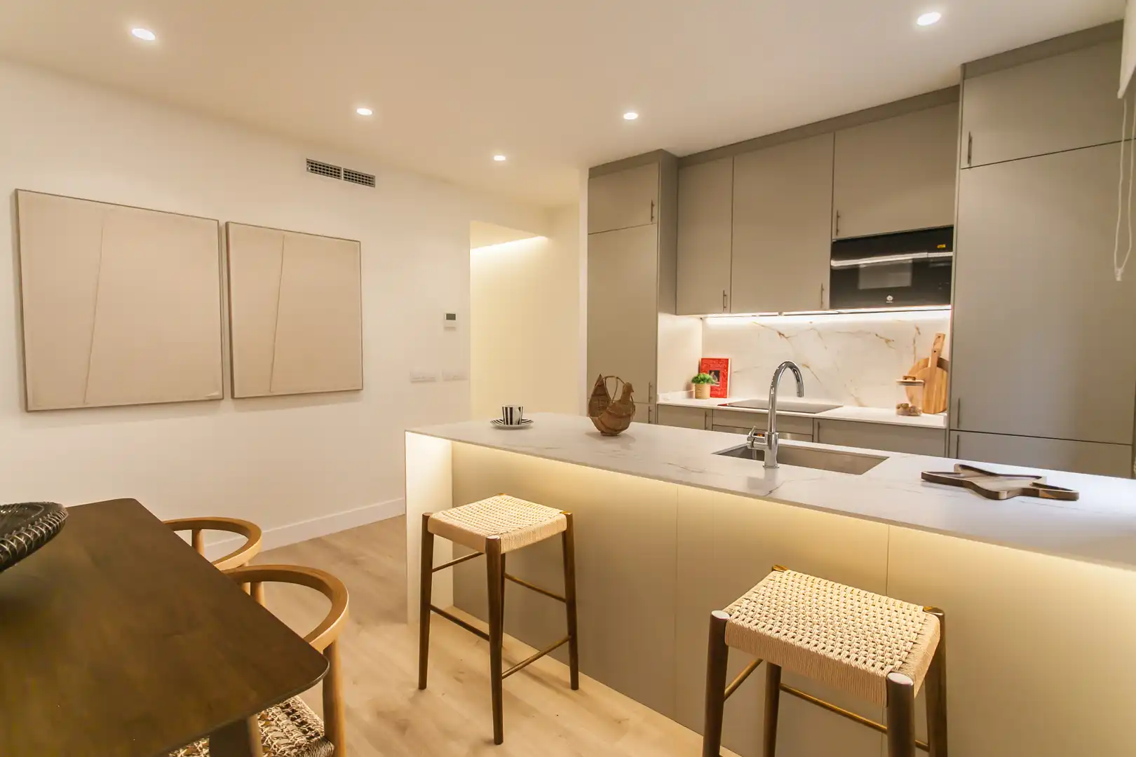 Flat with terrace for sale in Calle de la Cava Baja 40, imagen 8