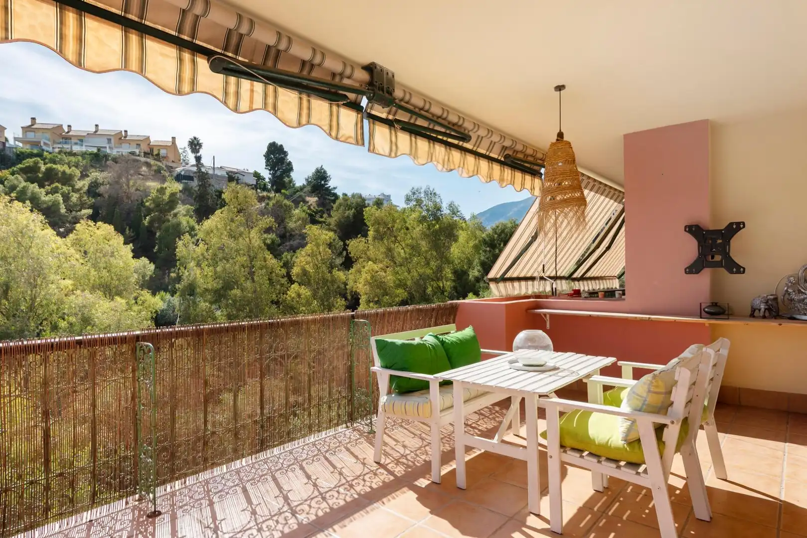 Flat for rent in Calle Calle Mirlos, Torreblanca del Sol