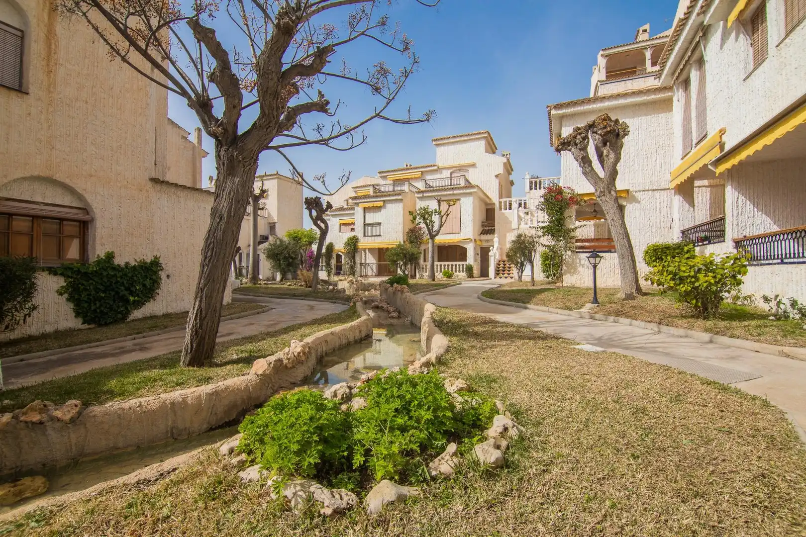 Bungalow amb terrassa de lloguer a Avenida santiago bernabeu 44, imagen 42