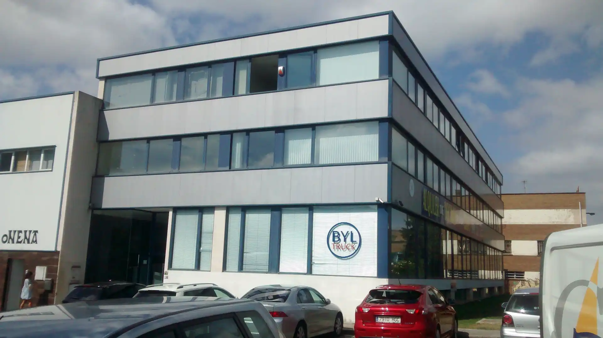 Vista exterior de Oficina de alquiler en Ezcabarte con Aire acondicionado