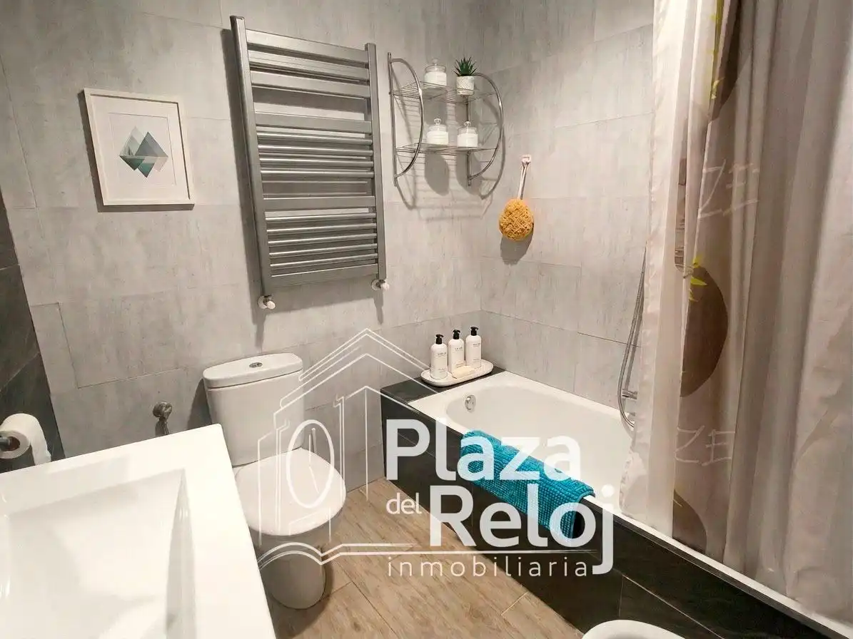 Bathroom of Houses for sale in Talavera de la Reina  with Air Conditioner, Heating and Terrace